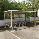 500 VelPro Bois VelTwo texture Pole Emploi Rennes Mai 2021 1 Comment choisir un abri vélo ?
