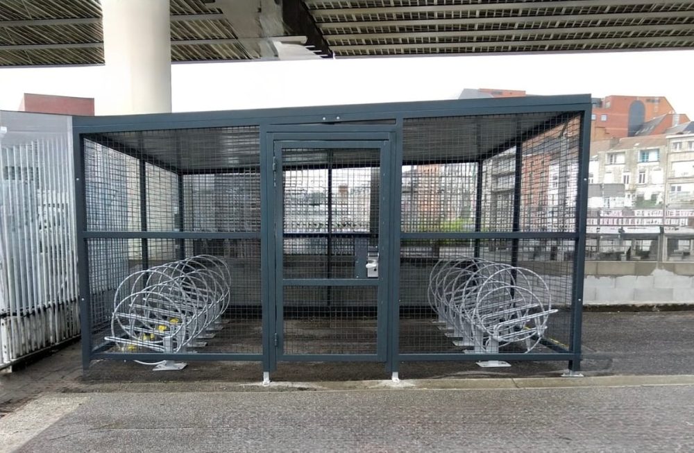 Enclosed Outdoor Bike Shelter for Businesses and Communities | Vélo Galaxie