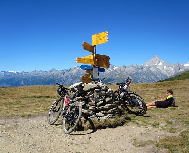 cycling trips Cycling circuits to test during stays around the world