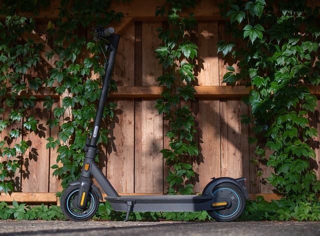 trotinette electrique 1 Borne de recharge trottinette électrique