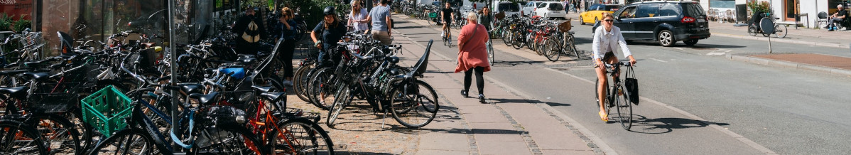 2kai pilger F axHGHCXU unsplash Stadtmöbel für Rathäuser und Kommunen