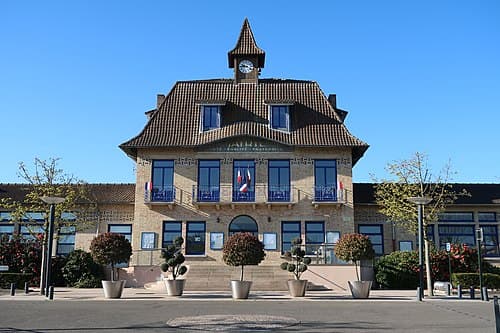 500px Mairie des Clayes sous Bois Yvelines 6 Aménagement vélo à Les Clayes-sous-Bois (Yvelines)